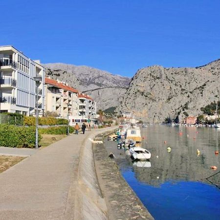 Apartment Jen Omiš Eksteriør bilde