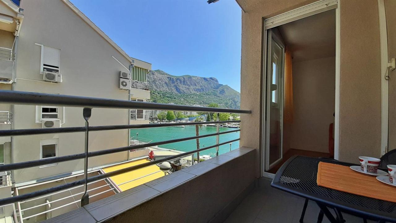 Apartment Jen Omiš Eksteriør bilde