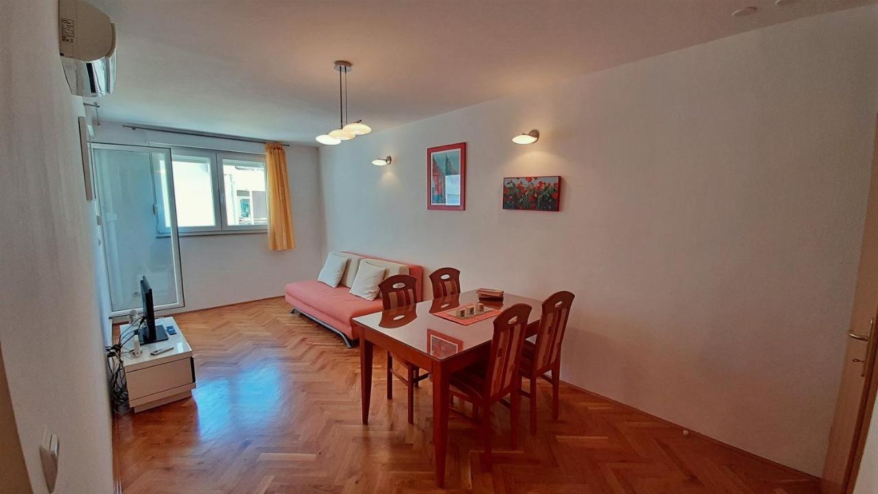 Apartment Jen Omiš Eksteriør bilde